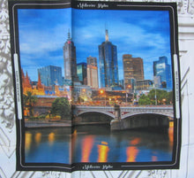 Load image into Gallery viewer, Melbourne 04